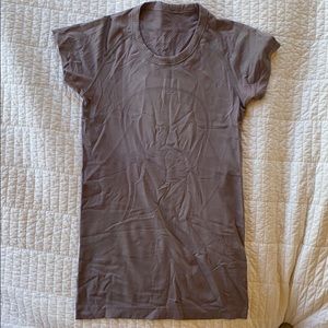 Light Purple Lululemon top